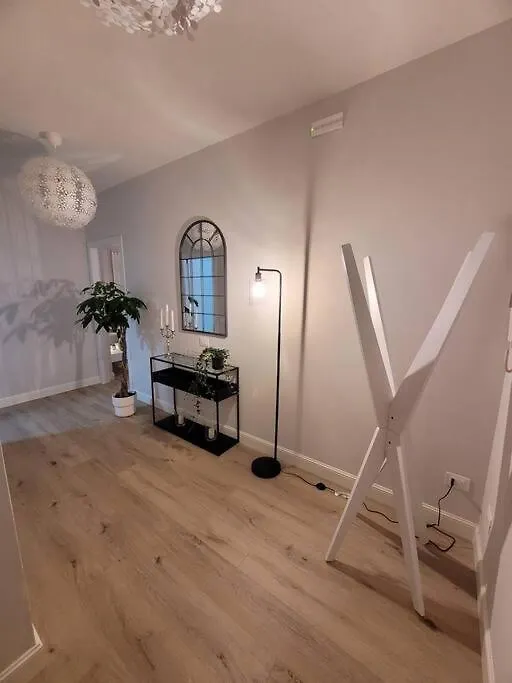 Apartment View Lovely 3Bed-2Bath Condo Full Furnished. Vittorio Veneto